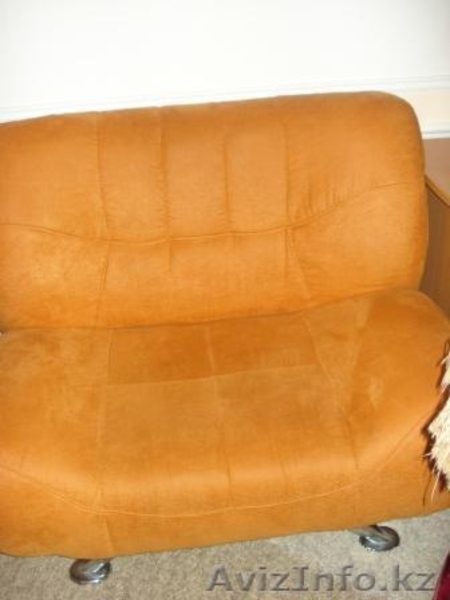 Продаю диван+два кресла в идеальном состояний. - Изображение #2, Объявление #393170