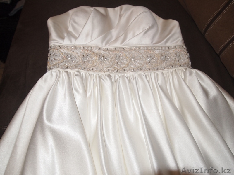 Продам красивое платье - Изображение #1, Объявление #425003