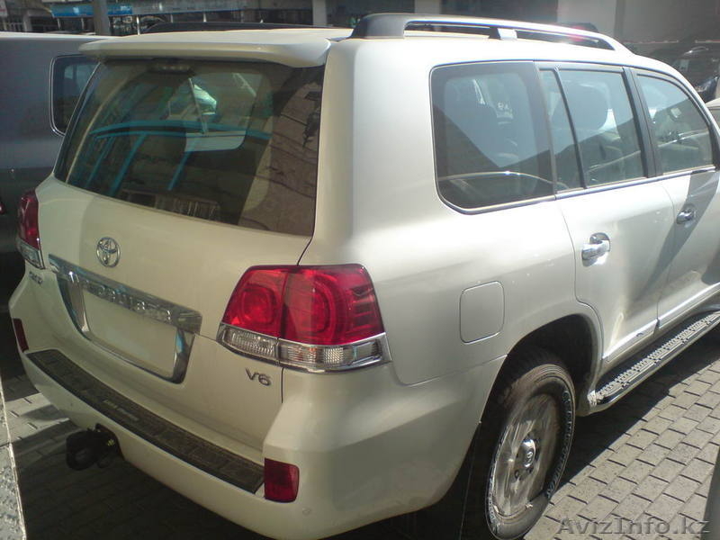 Toyota Land Cruiser 200, модель 2012 года за 52 000 $ - Изображение #2, Объявление #484199