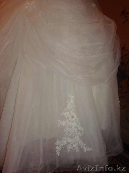 сдам свадебное платье напрока - Изображение #7, Объявление #515845