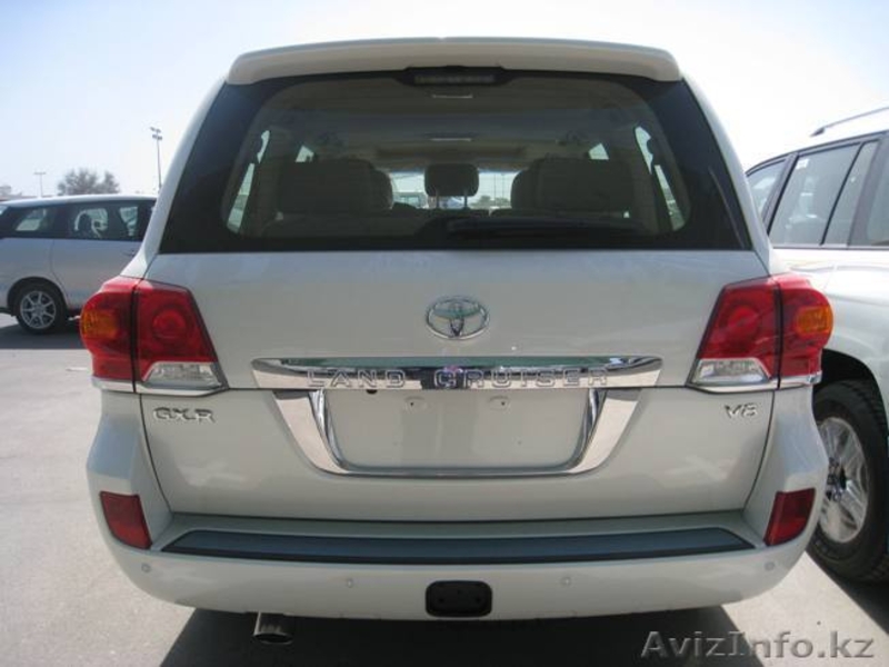 Toyota Land Cruiser 200, 4.5 GX-R8 DSL AT 2012 год - Изображение #3, Объявление #605062