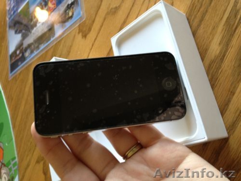 IPhone 4S 64 IOS 5.1 (черный и белый цвет)  - Изображение #3, Объявление #651261