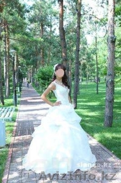 CДАМ НА ПРОКАТ или ПРОДАМ СВАДЕБНОЕ ПЛАТЬЕ - Изображение #1, Объявление #661171