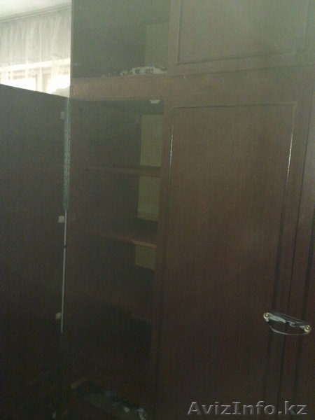 Шкаф 3-дверный б/у продам - Изображение #3, Объявление #678632