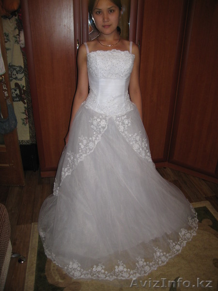 Свадебные платья. Продам недорого! - Изображение #1, Объявление #715387