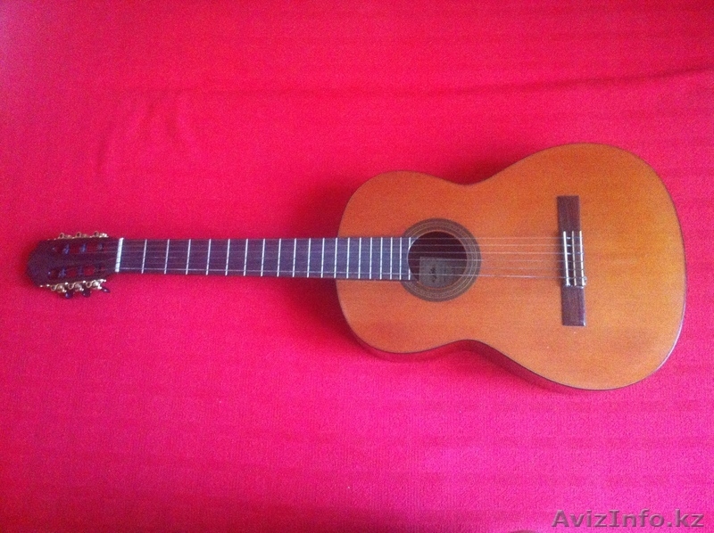 Продам испанскую Гитару  - Изображение #1, Объявление #743439