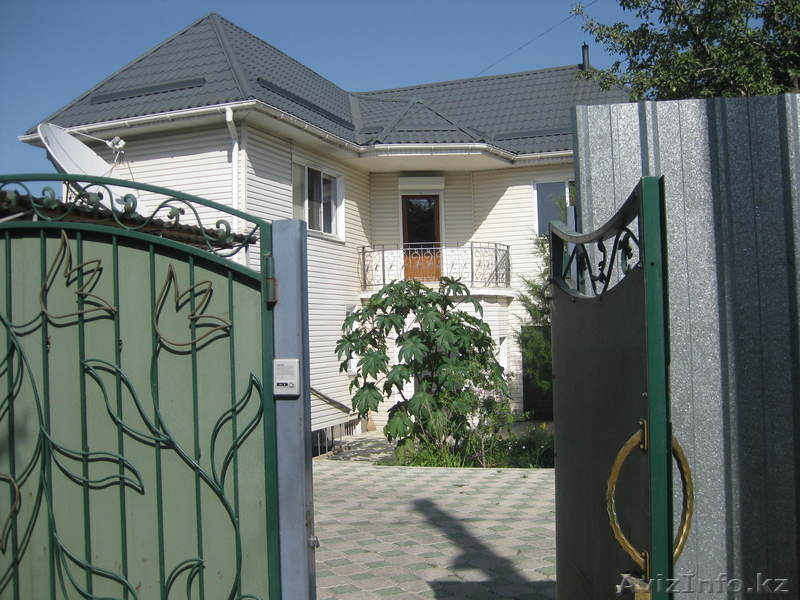 Дом 3 уровня, 134 кв.м, 6 соток. 2009 г. п. Акжар - Изображение #1, Объявление #745878
