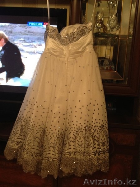 Сдам в аренду очень красивое свадебное платье - Изображение #6, Объявление #773297