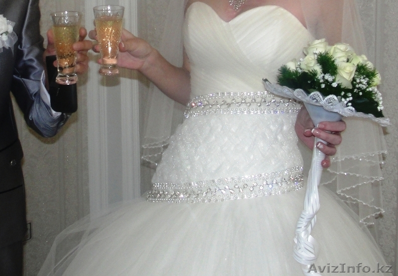Свадебнон платье - Изображение #1, Объявление #779951