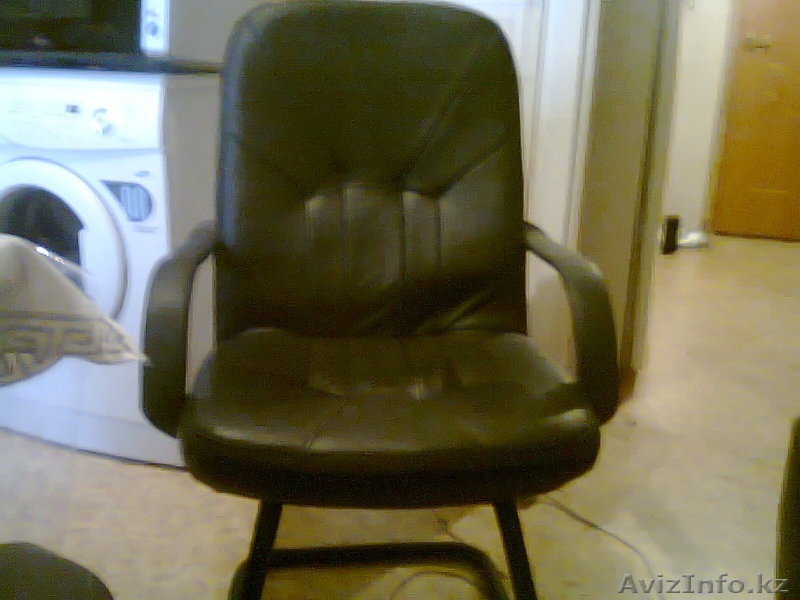 Продам офисные кожаные кресла - Изображение #1, Объявление #788465