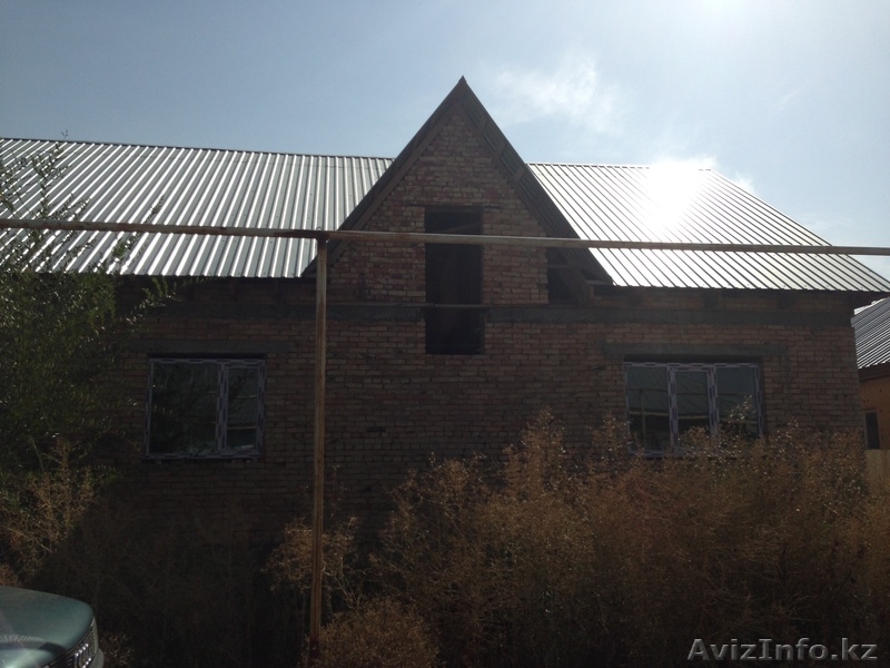 Продам срочно НЕ ДОРОГО двухэтажный дом с земельным участком 10 соток в п.КазЦик - Изображение #2, Объявление #970335
