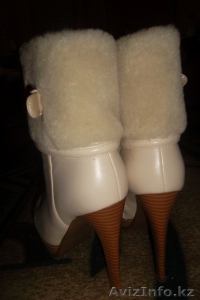 Продаю белые зимние сапоги с мехом высокого качества! - Изображение #4, Объявление #1051270