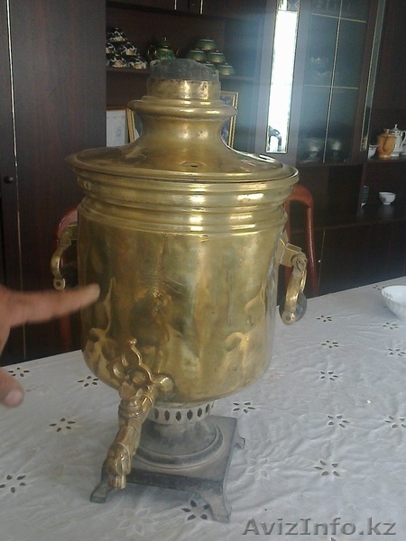 САМОВАР АНТИКВАРИАТПродам самовар 1850г, латунь пр-во Баташевь с гербом и печать - Изображение #3, Объявление #1078649