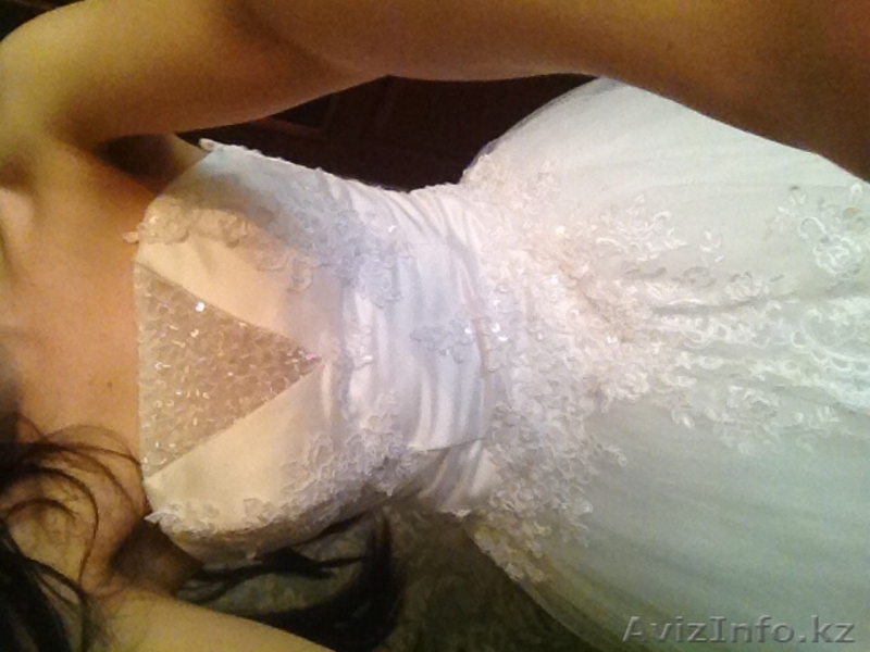 Свадебное платье со шлейфом и бантами! Цвет айвори размер М,42-44.  - Изображение #1, Объявление #1073739