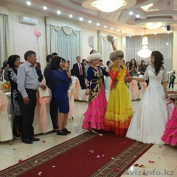 Свадебное платье Срочно продам за дешево - Изображение #4, Объявление #1263954