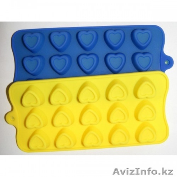 Силиконовая форма Сердечки или треугольнички 46106-43080  - Изображение #1, Объявление #1312246