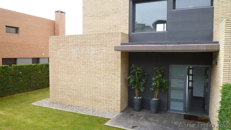 Элитный дуплекс с видом на море и бассейном под Барселоной - Изображение #3, Объявление #1391906