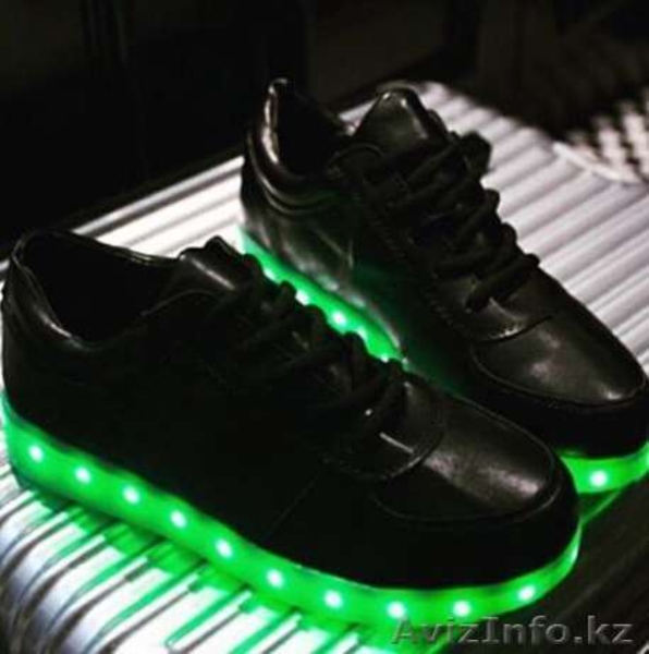Светящиеся кросовки - Изображение #1, Объявление #1488448