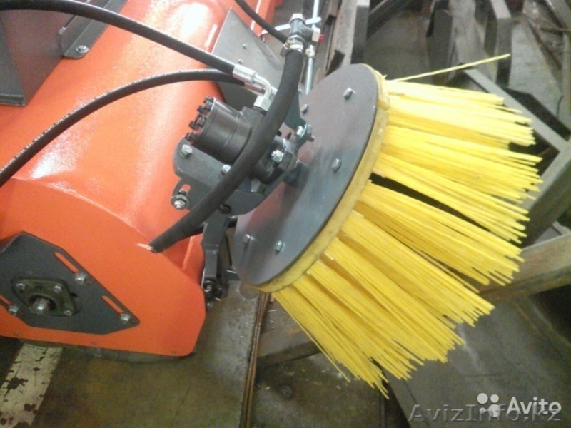Для погрузчика щетка с передним бункером - Изображение #3, Объявление #1560458