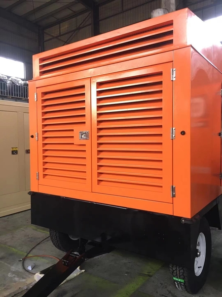 дизельный винтовой компрессор на шасси - Изображение #4, Объявление #1714065