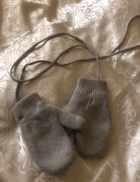 Ботинки для девочки 25 размер и варежки - Изображение #2, Объявление #1618235