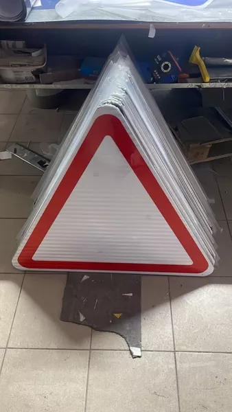 Производство и установка средств организации дорожного движения. - Изображение #3, Объявление #1752376